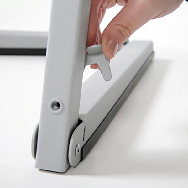Mobile Staffelei Aluminium silber eloxiert – Bild 13