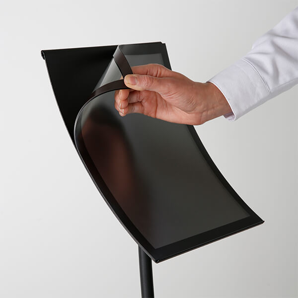 infostaender konkav a4 schwarz 01